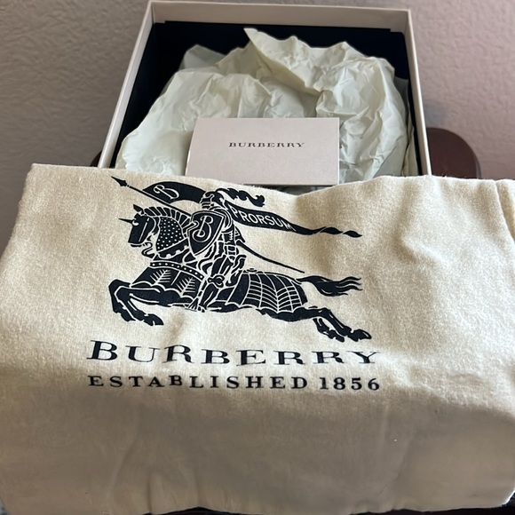 Burberry London Jacquard Sturridge 85 Peep Toe Pump - Picture 5 of 10